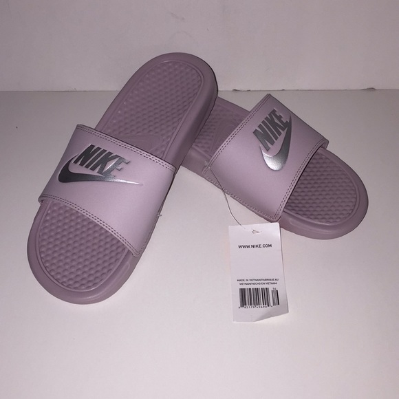 nike women's slides size 9